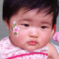 photo_baby_flowers.jpg
